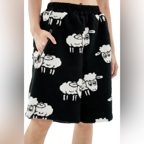Natasha Zinko Duo Sheep Print Fleece Shorts NWT - Picture 5 of 13